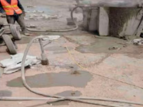 三明水泥混凝土路面板底注浆技术 路面脱空注浆整治方案